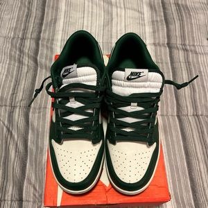 Michigan state dunk low size 10